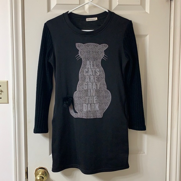 Gu Lin Jing Quai Tops - 🌷3 for$25🌷Gu Lin Jing Quai, US XS, Black & Grey Cat Sweatshirt Dress/Tunic